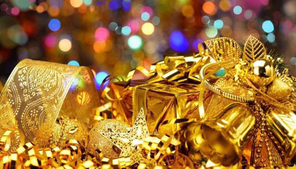 الذهب يرتفع بفعل تراجع الدولار