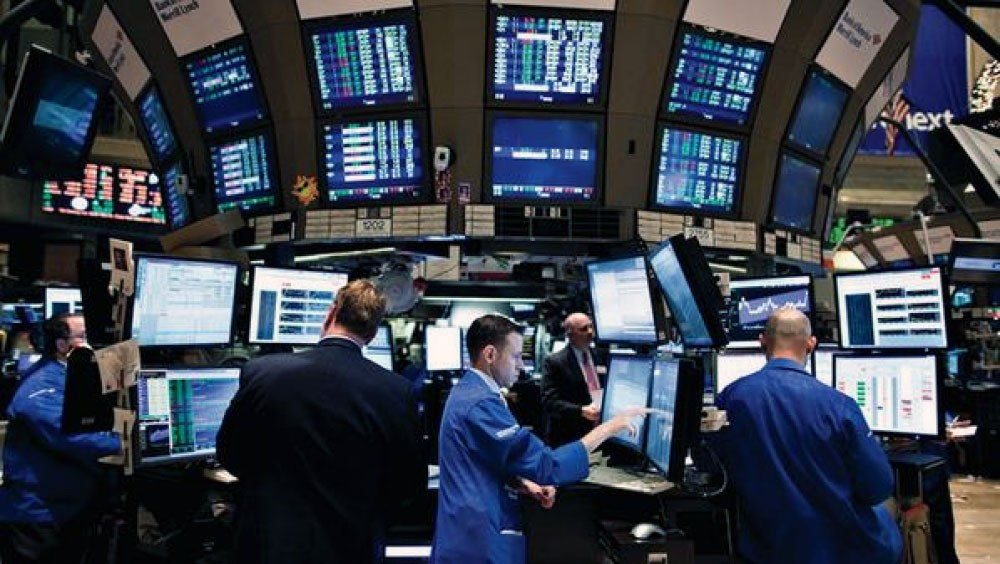 الأسهم الأوروبية تنخفض رغم تعافي “وول ستريت” وآسيا