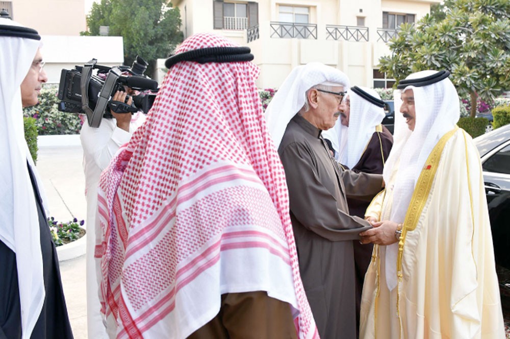 جلالة الملك:  الفقيد مبارك كانو أسهم في نهضة البحرين التجارية
