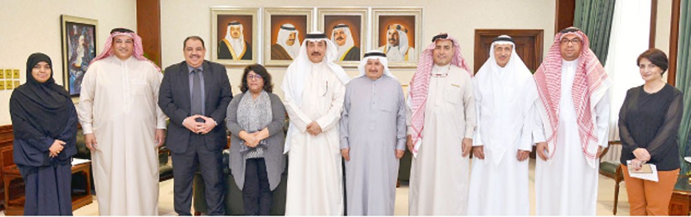 مناقشة خطط وبرامج “مبادرات”