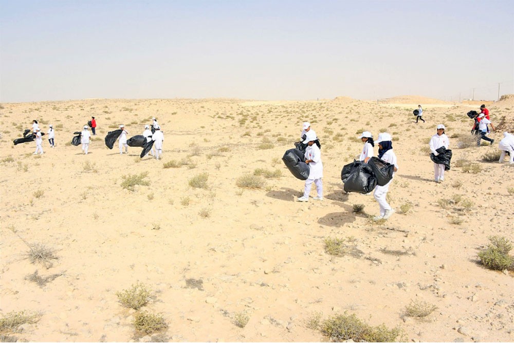 بلدية الجنوبية تنظم أكبر حملة نظافة في البر