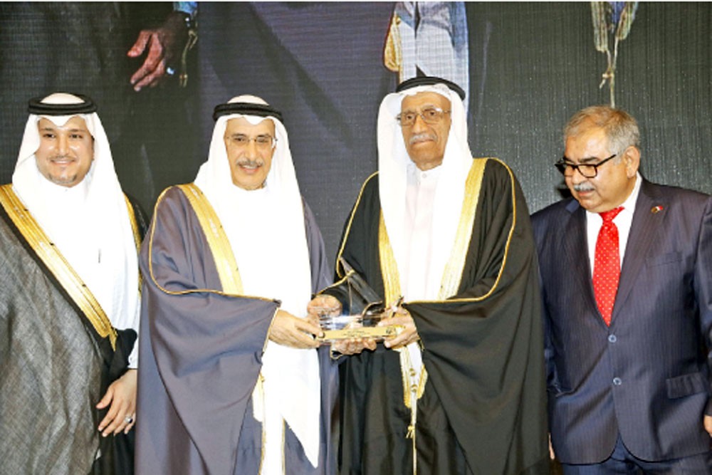 خالد بن عبد الله: “التنظيم العقاري” يدخل حيّز التنفيذ في مارس