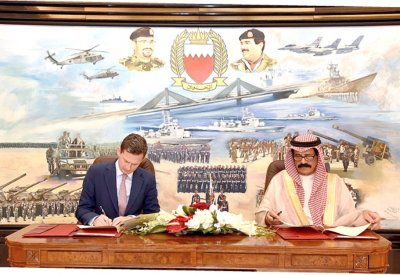 تدعيم التعاون العسكري مع بريطانيا