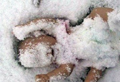 محاكمة فرنسية جمدت أطفالها فور ولادتهم