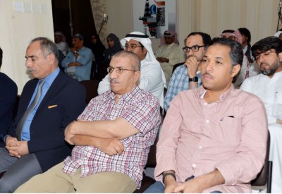 القائد في يوم الشعر العالمي 