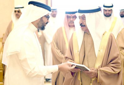 سمو رئيس الوزراء: دور بارز لكتاب الأعمدة في تنوير المجتمـع