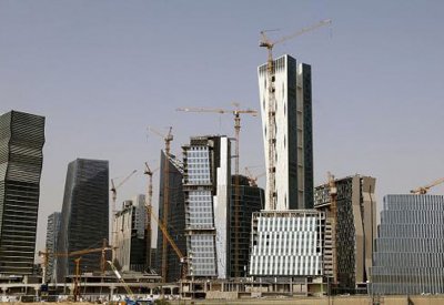 السعودية تعوض المقاولين عن رفع رسوم الوافدين