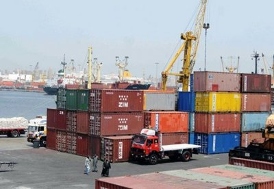 أقل وأكثر الدول فرضًا للتعريفات الجمركية 