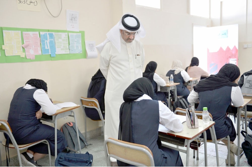 مسؤولو “التربية” يتفقدون سير الامتحانات 