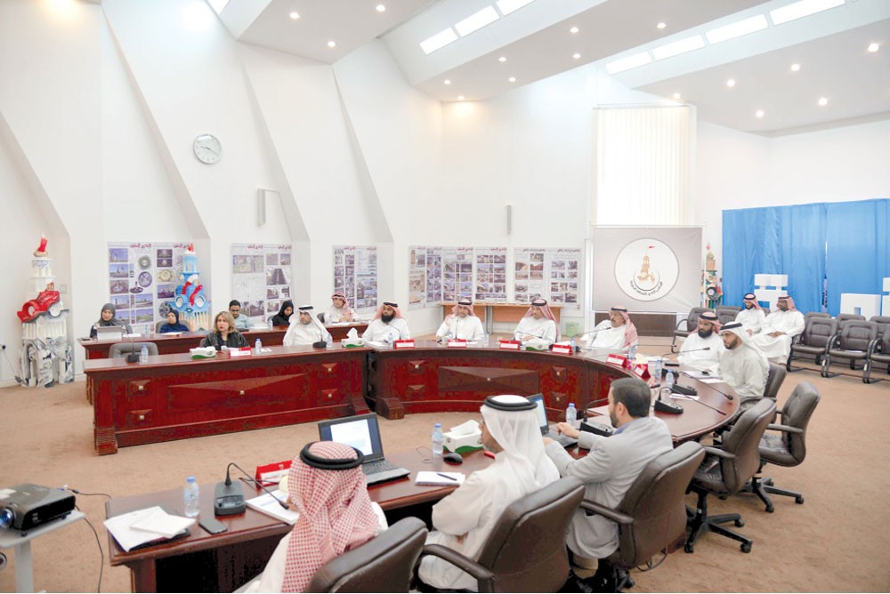  البلوشي: الوزارتان تتقاذفان مسؤولية الإغلاق والأهالي في خطر