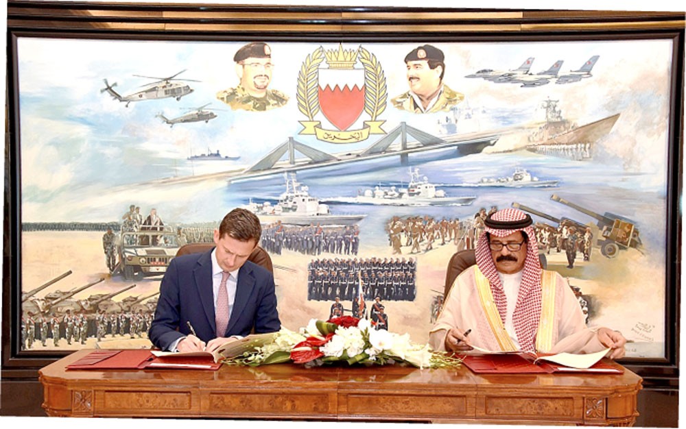 تدعيم التعاون العسكري مع بريطانيا