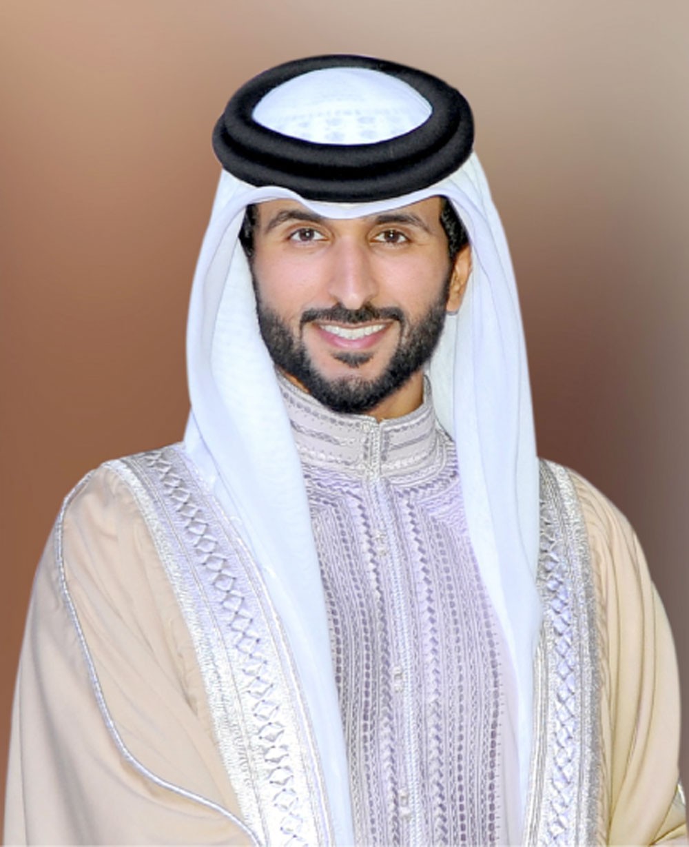 ناصر بن حمد يرعى تدشين “دانات اللوزي” اليوم