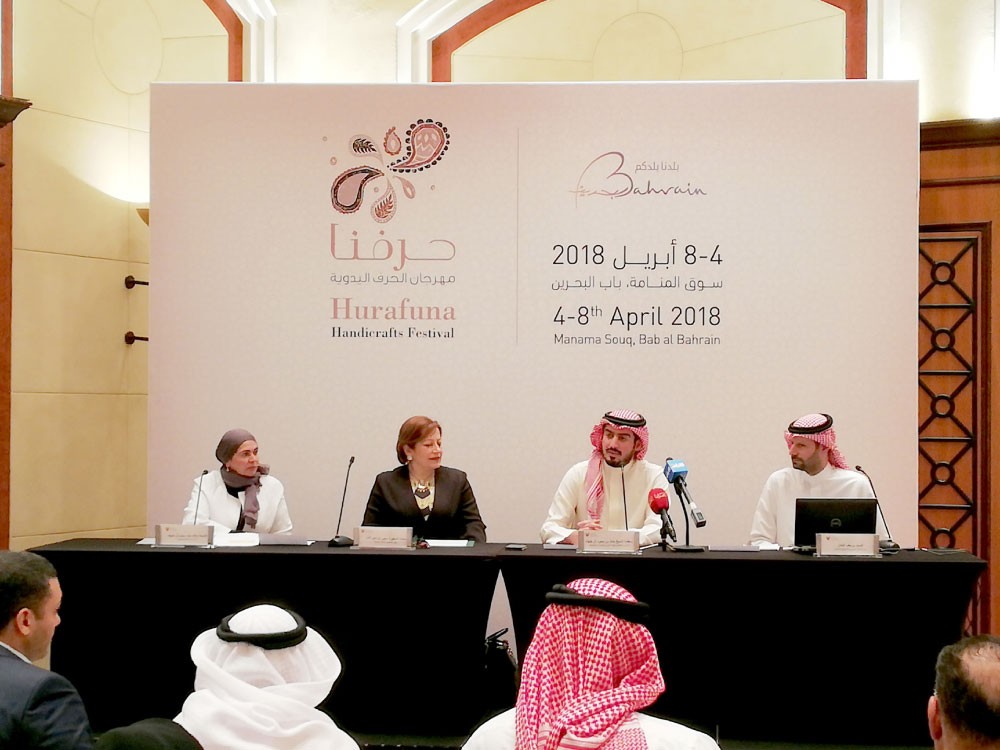 “ السياحة والمعارض” تطلق مهرجان “حرفنا” مطلع أبريل