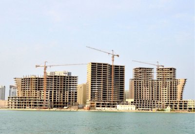 إعادة طرح “بوابة أمواج” بالمزاد العلني