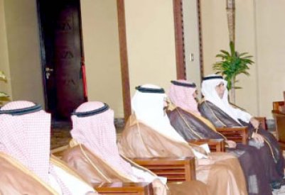 وزير الداخلية: “العليا الأمنية” تعزز التنسيق مع السعودية