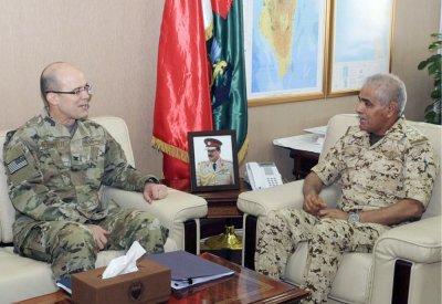 النعيمي يستعرض العلاقات مع الملحق الأميركي