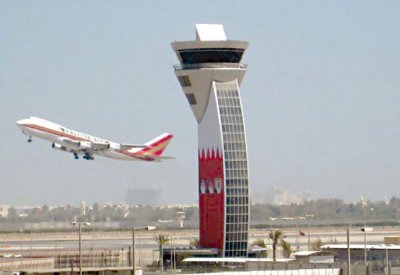البحرين تدين اقتراب مقاتلات قطرية من طائرة إماراتية