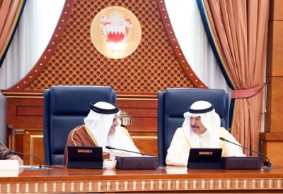 سمو رئيس الوزراء يوجه:  تسهيل إنشاء الصالات وقاعات المناسبات في مختلف المحافظات 