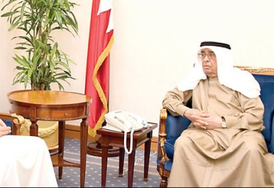محمد بن مبارك: الحكومة حريصة على رعاية حقوق العمال