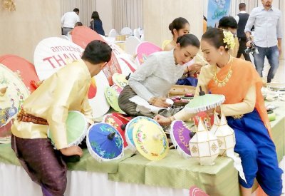  السفير التايلندي لـ “البلاد”: خـطـة لاستـقـطـاب 50 ألـف سـائـح بحرينـي سـنـويـا 