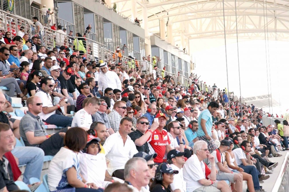 “10 هدايا كل 10 دقائق”