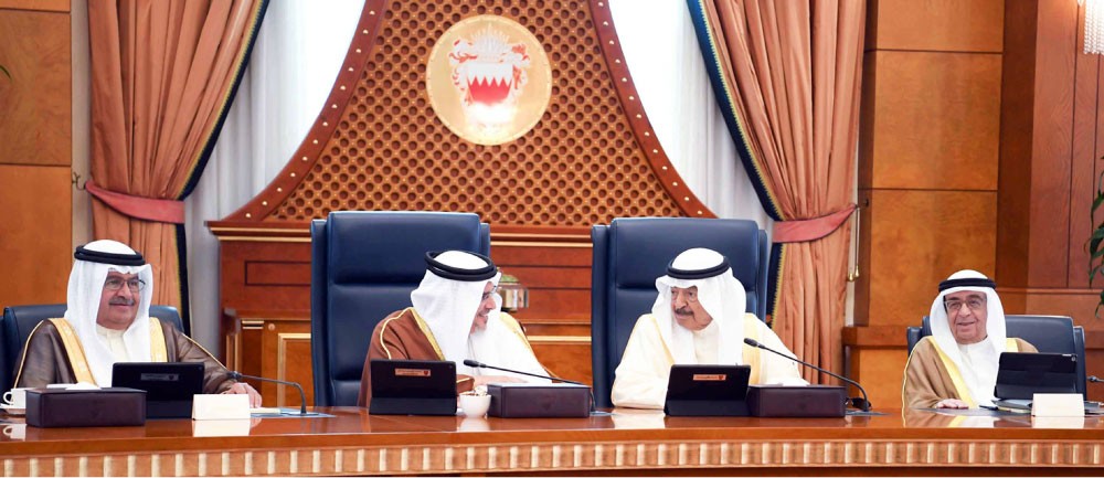 سمو رئيس الوزراء يوجه:  تسهيل إنشاء الصالات وقاعات المناسبات في مختلف المحافظات 