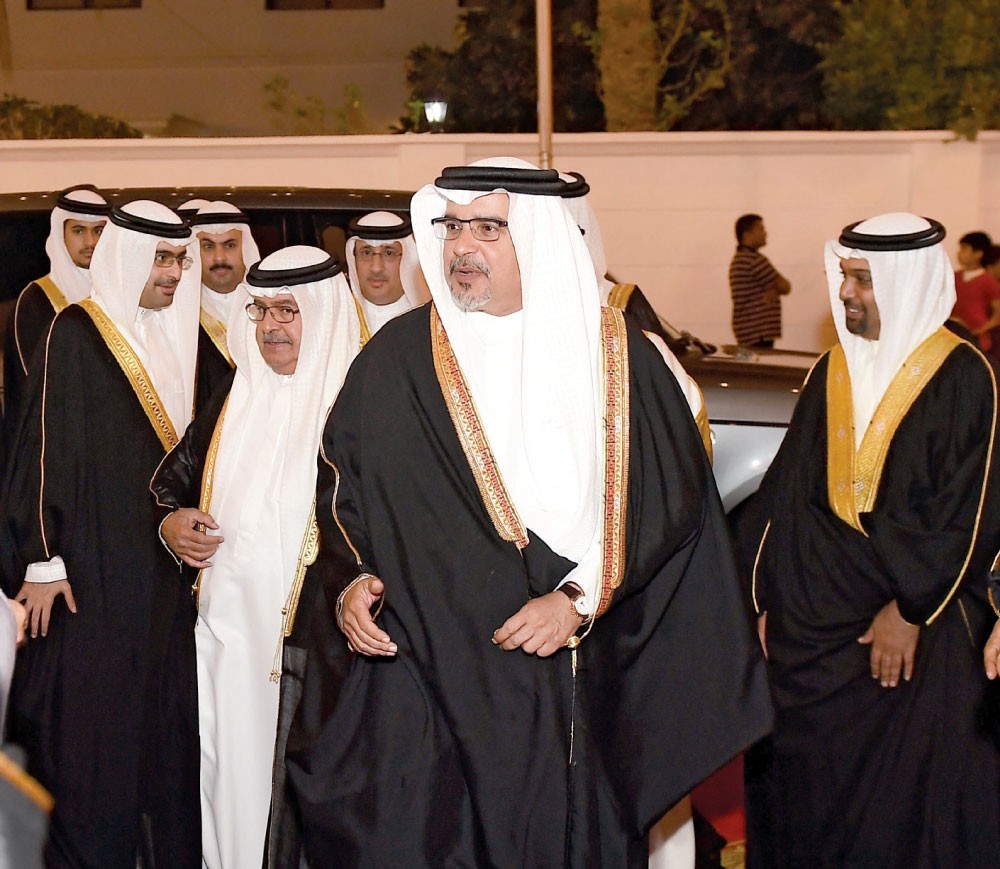 سمو ولي العهد يشرف حفل زواج الشيخ محمد بن خليفة