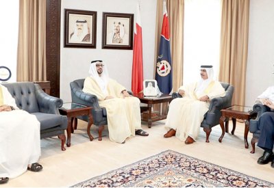وزير الداخلية يشيد بالتعاون الأمني مع الإمارات