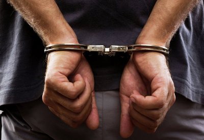 القبض على آسيويين سرقوا مجوهرات بـ 10 آلاف دينار