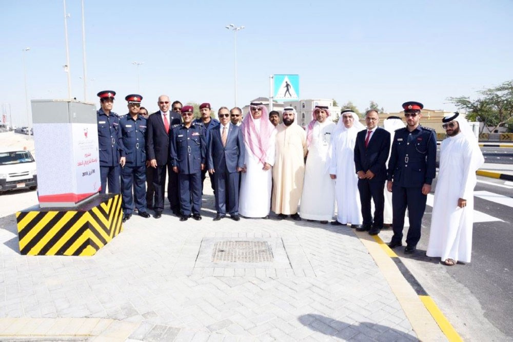 وزير الأشغال يفتتح شارع ولي العهد