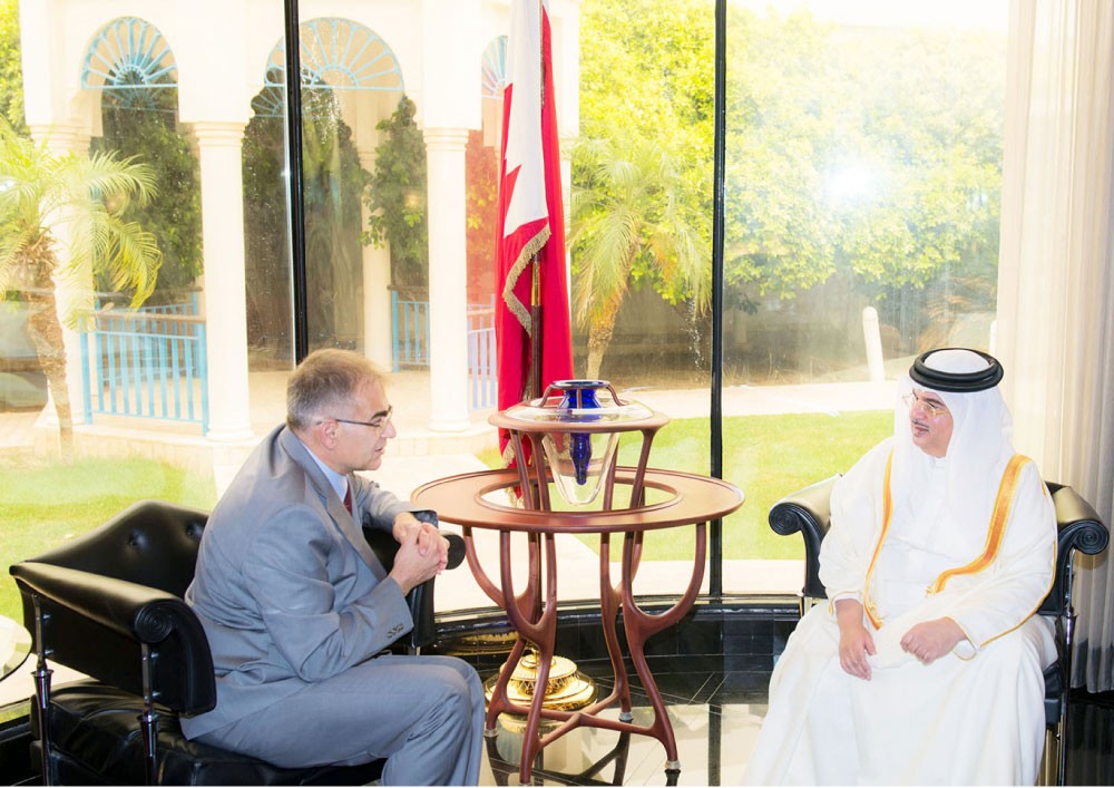وزير شؤون الديوان الملكي يشيد بتطور العلاقات مع تركيا