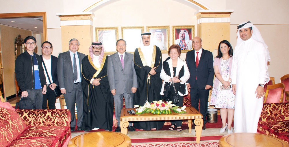 المبعوث الخاص لرئيس الفلبين يغادر البلاد