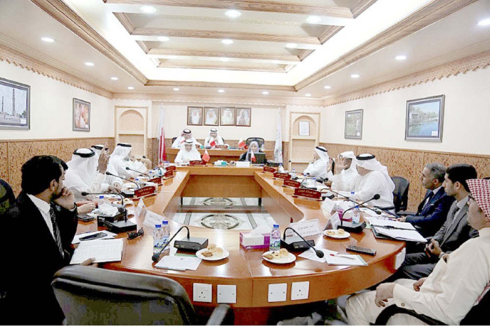 “بلدي الشمالية”: إضاءة اللوحات الإعلانية بالطاقة الشمسية
