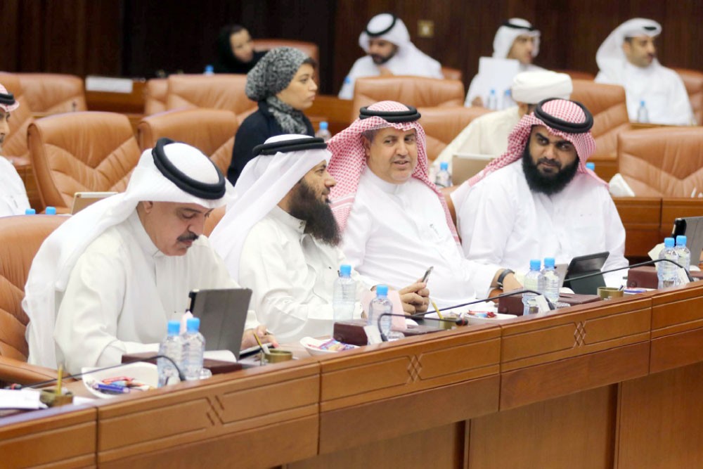 “الداخلية” غير مسؤولة عن ترحيل الأجانب