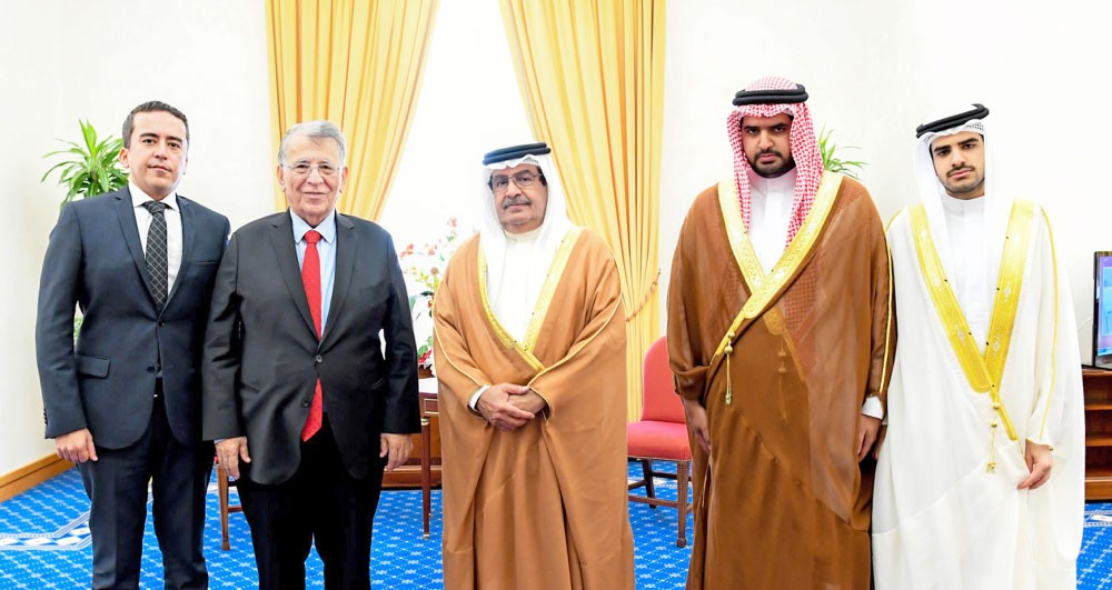 سمو الشيخ علي بن خليفة يستعرض العلاقات مع تركيا