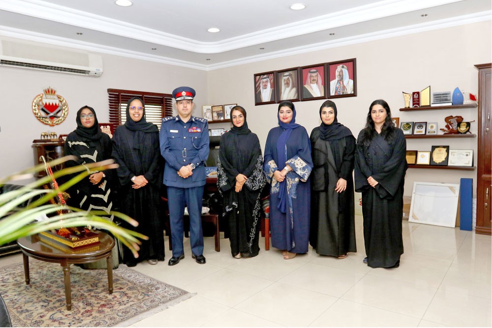 “الداخلية” و“الشباب والرياضة” تتبادلان التجارب 