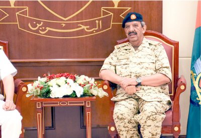 تعزيز التنسيق العسكري بين البحرين واليابان