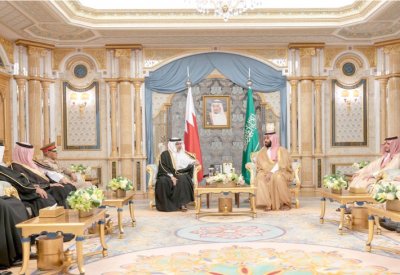 سمو ولي العهد والأمير محمد بن سلمان : تنسيق الجهود لوضع حد للتدخلات الآثمة في المنطقة