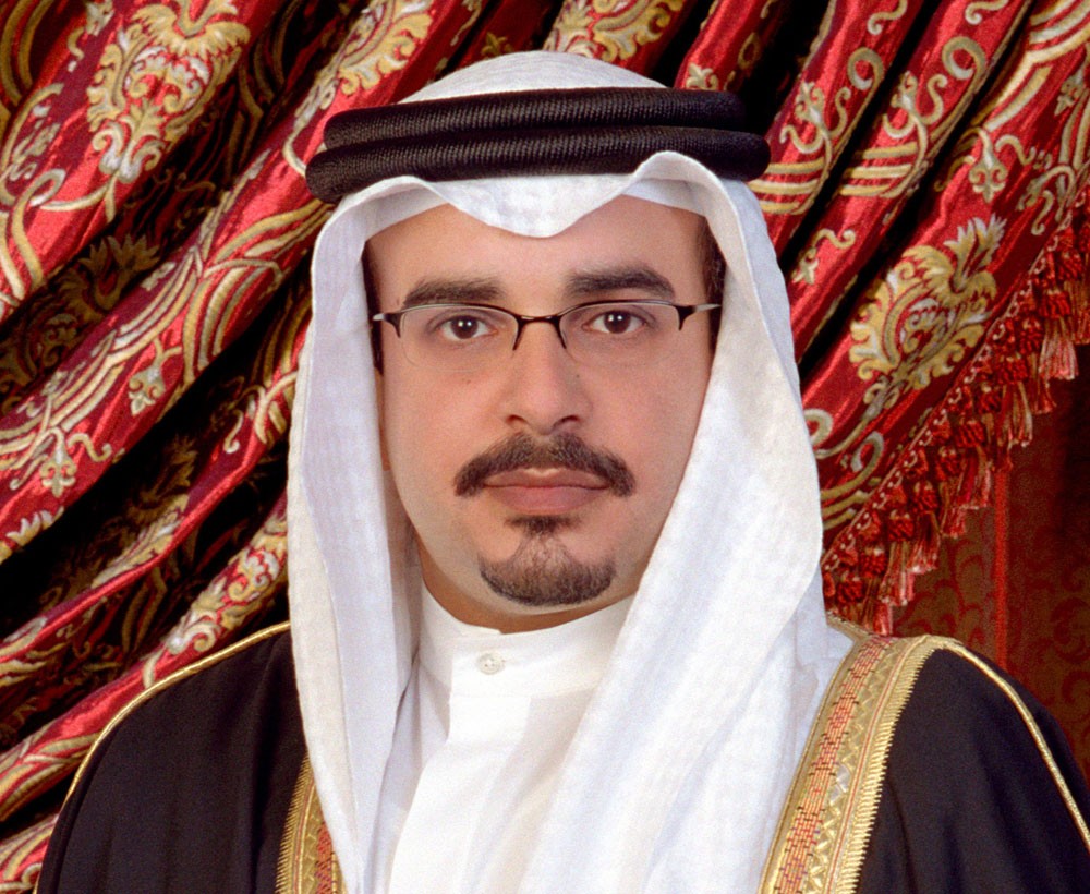 سمو ولي العهد يهنئ ملكة الدنمارك