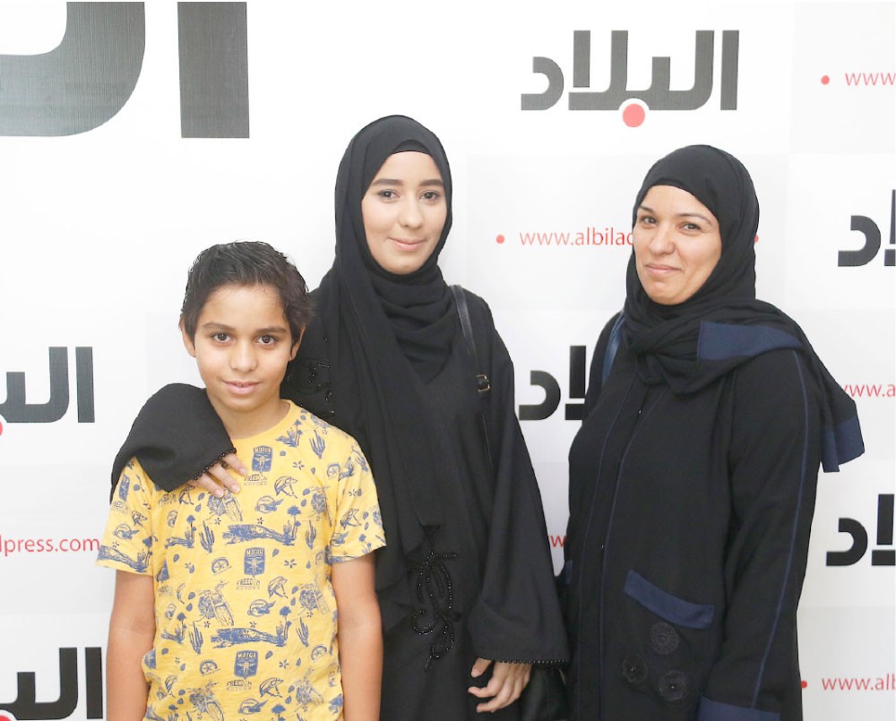 "البلاد" تستمر بنشر صور المتفوقين
