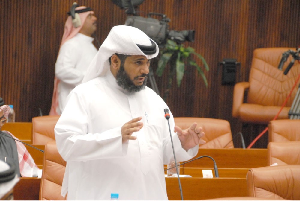 النائب السابق بوصندل : لإبقاء تقاعد البرلماني مع “تعديل بسيط” ومكافأة الرئيس 5400 دينار