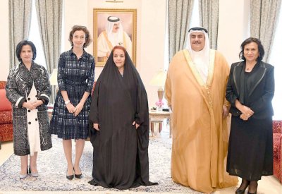 قرينة الملك تهنئ مي بنت محمد وهيا بنت راشد