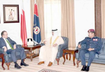 وزير الداخلية يستعرض العلاقات مع السفير الأميركي