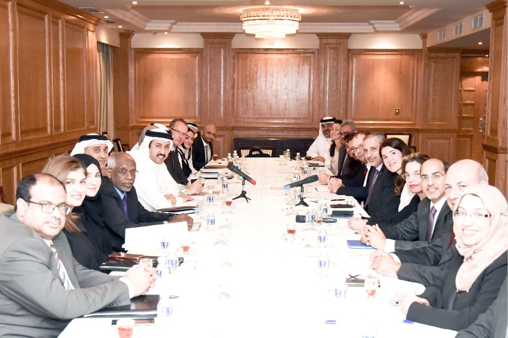  عبدالله بن أحمد: البحرين حققت إنجازات ومكتسبات رائدة وملموسة على جميع الأصعدة