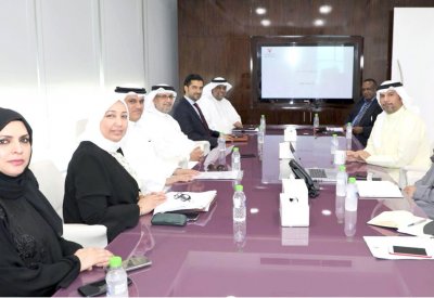 رئيس “الأعلى للبيئة” يبحث آليات الدفان البحري