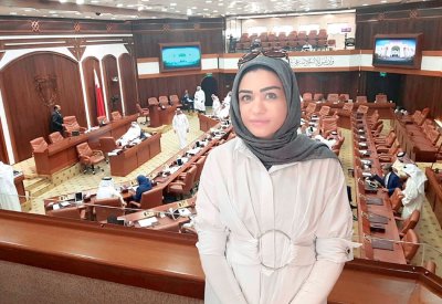 مرشحة جنوسان وباربار الحايكي لـ “البلاد”: دعم لـ “الخاص” إذا وظَّف نسبا معينة من العاطلين