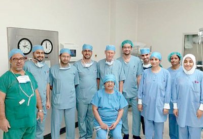 استشاري علاج الألم بوشر يعاين 20 مريضا