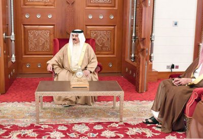 جلالة الملك: إسهامات رجال الأعمال البحرينيين مشهودة في المنظومة الوطنية