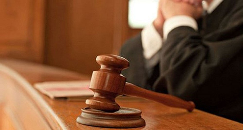 3 متهمين بـ “الشكولاتة المنتهية” ينكرون التهم