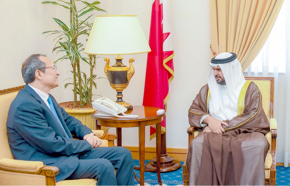 سمو الشيخ عيسى بن علي: تعزيز التعاون الرياضي مع بكين